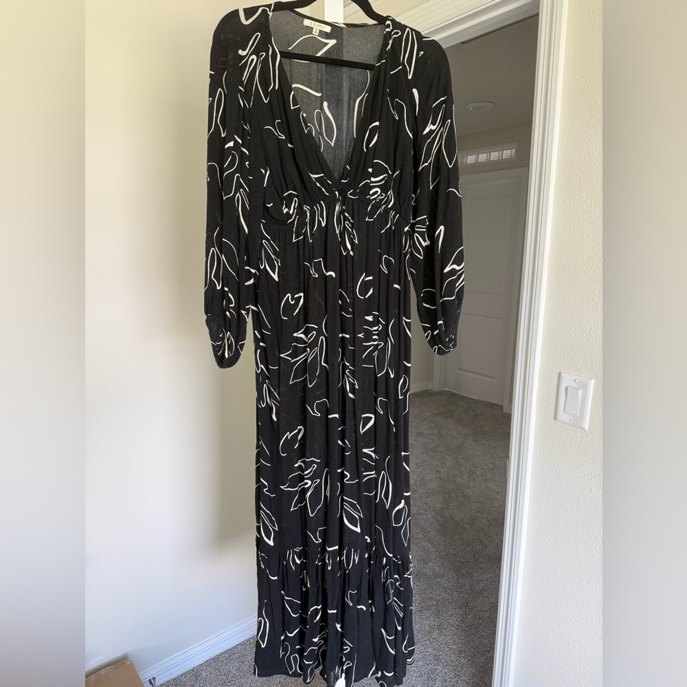 Z Supply Black Long Sleeve Maxi Dress